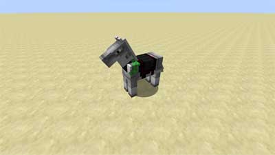 Minecraft-green-pixels-on-iron-horse-armor
